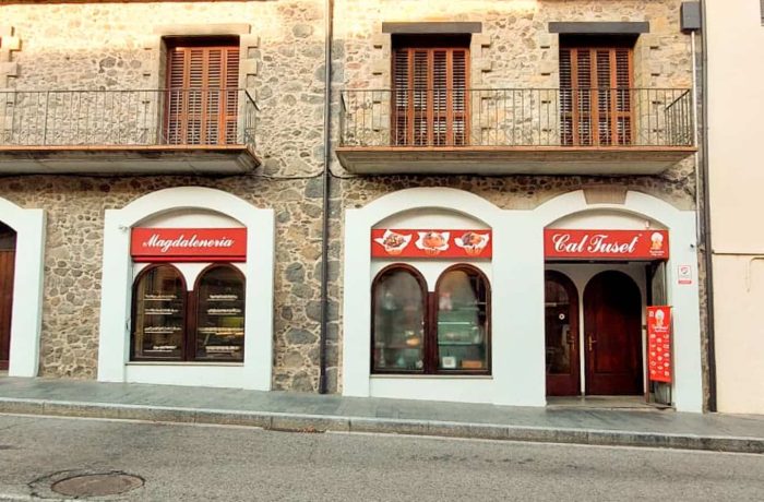 botiga-castellfollit-de-la-roca-exterior